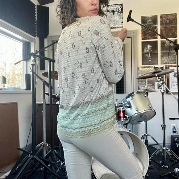 Granola girl cardigan - Picture 2 of 3